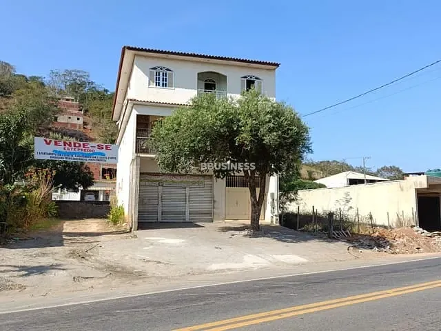 Apartamento com 458m² 8 quartos e 4 banheiros, à venda, no bairro centro em Italva