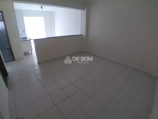 Apartamento 2 quartos e 1 banheiro, para alugar, no bairro Centro em Poços de Caldas
