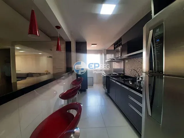 Apartamento com 146m² 3 quartos e 1 banheiro, à venda, no bairro Centro em Londrina