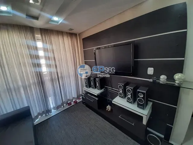 Apartamento com 146m² 3 quartos e 1 banheiro, à venda, no bairro Centro em Londrina