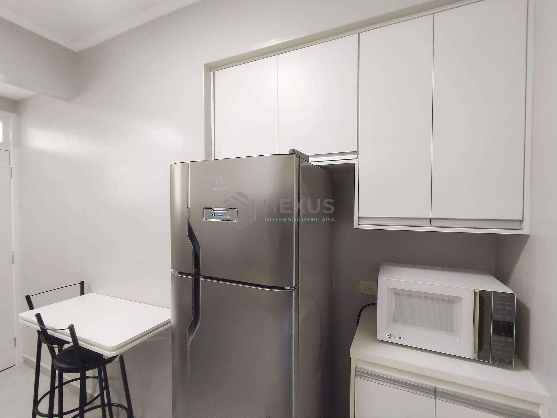 Apartamento à venda e aluguel com 2 quartos, 80m² - Foto 25