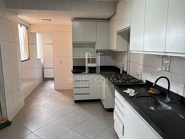 Apartamento com 194m² 4 quartos e 2 banheiros, à venda, no bairro Setor Central em Goiânia