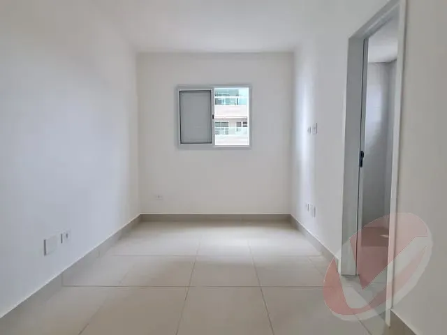 Apartamento 2 quartos e 1 banheiro, à venda, no bairro Flórida em Praia Grande