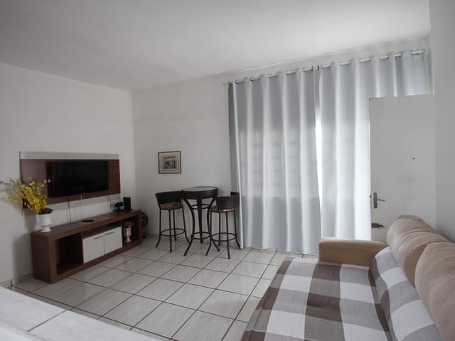 Apartamento com 64m² 3 quartos e 1 banheiro, para alugar, no bairro Centro em São João da Boa Vista