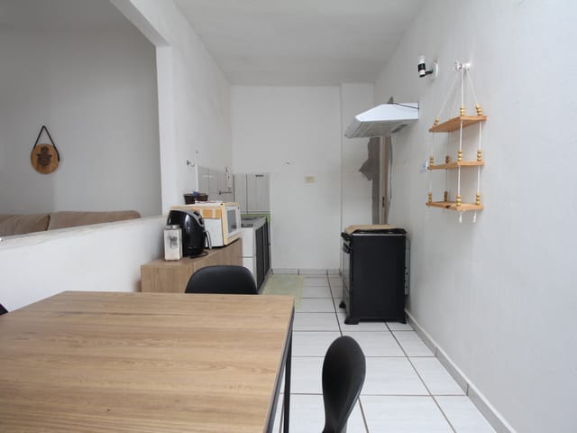 Apartamento com 64m² 3 quartos e 1 banheiro, para alugar, no bairro Centro em São João da Boa Vista