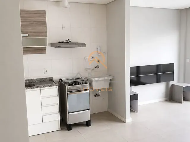 Apartamento 1 quarto e 1 banheiro, para alugar, no bairro Centro em Pelotas