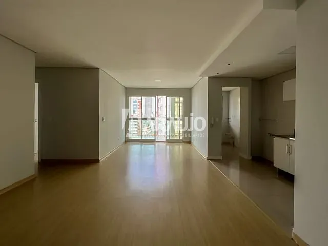 Apartamento 3 quartos e 2 banheiros, à venda, no bairro Vila Operária em Itajaí