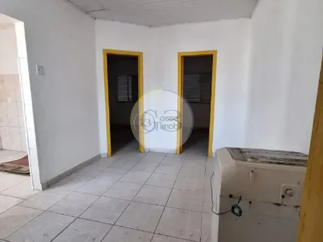 Apartamento 2 quartos e 1 banheiro, para alugar, no bairro Centro em Rio Grande