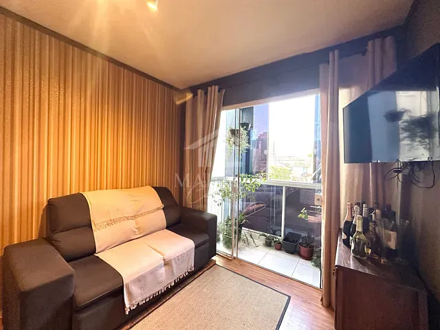 Apartamento com 73m² 2 quartos e 1 banheiro, à venda, no bairro Cidade Jardim em São José dos Pinhais