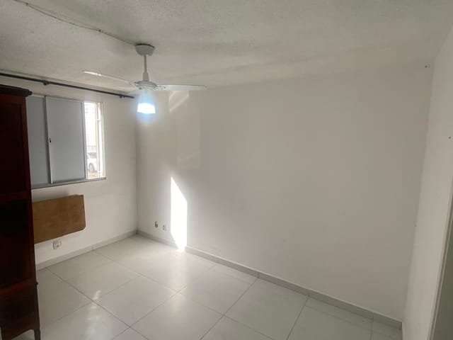 Apartamento 2 quartos e 2 banheiros, à venda, no bairro Guaratiba em Rio de Janeiro