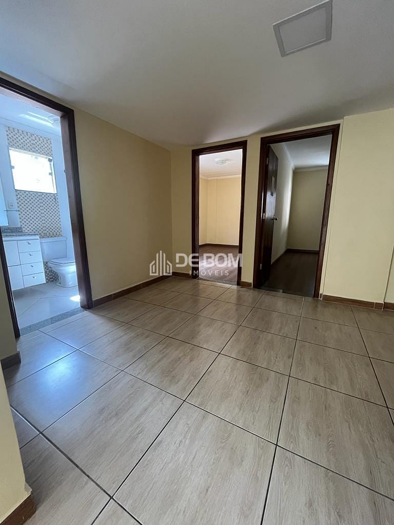 Apartamento para alugar com 3 quartos, 115m² - Foto 11
