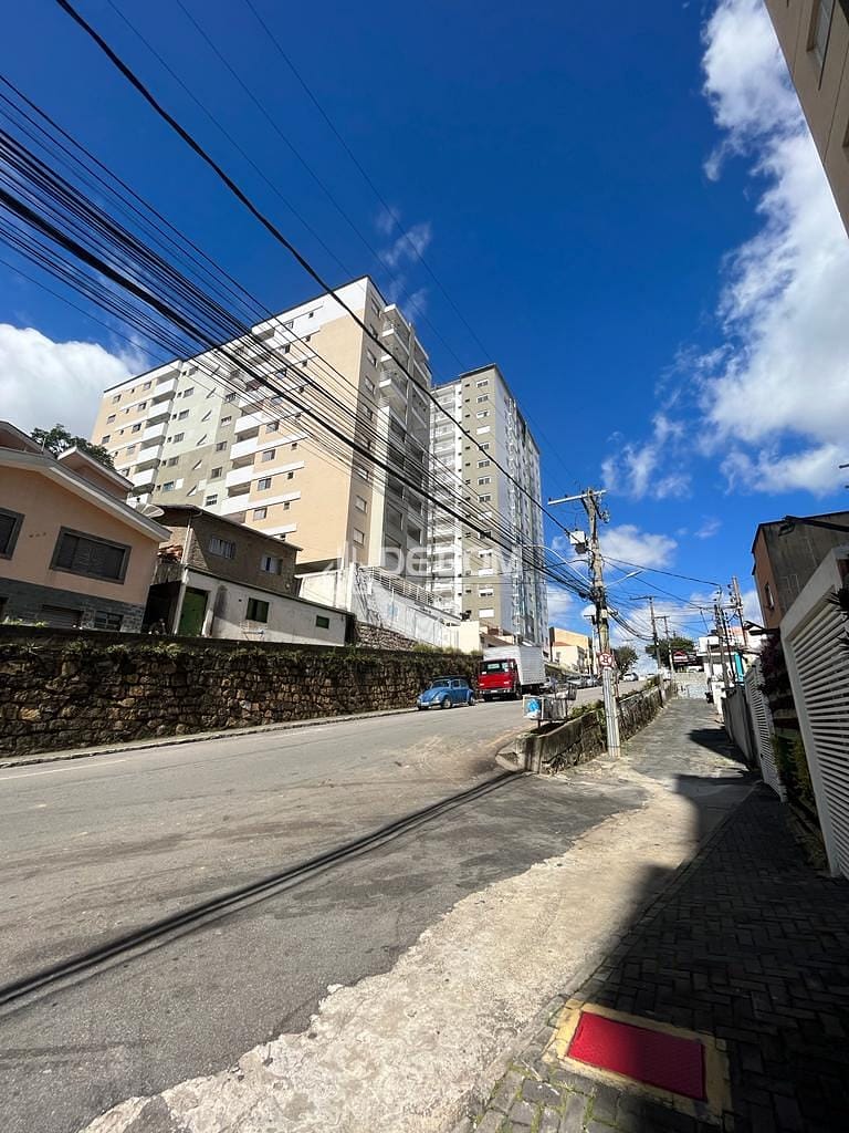 Apartamento para alugar com 3 quartos, 115m² - Foto 2