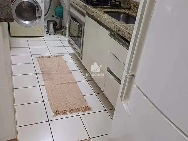 Apartamento com 136m² 3 quartos e 2 banheiros, à venda, no bairro Parque Jamaica em Londrina