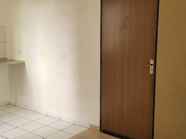 Apartamento 2 quartos e 1 banheiro, para alugar, no bairro Jardim Ana Eliza em Cambé