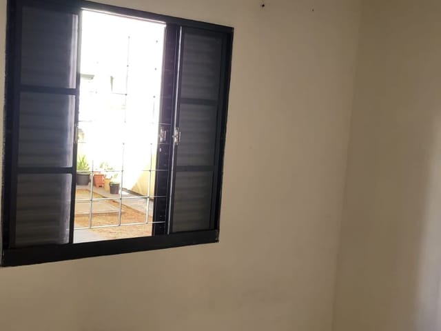 Apartamento 2 quartos e 1 banheiro, para alugar, no bairro Jardim Ana Eliza em Cambé