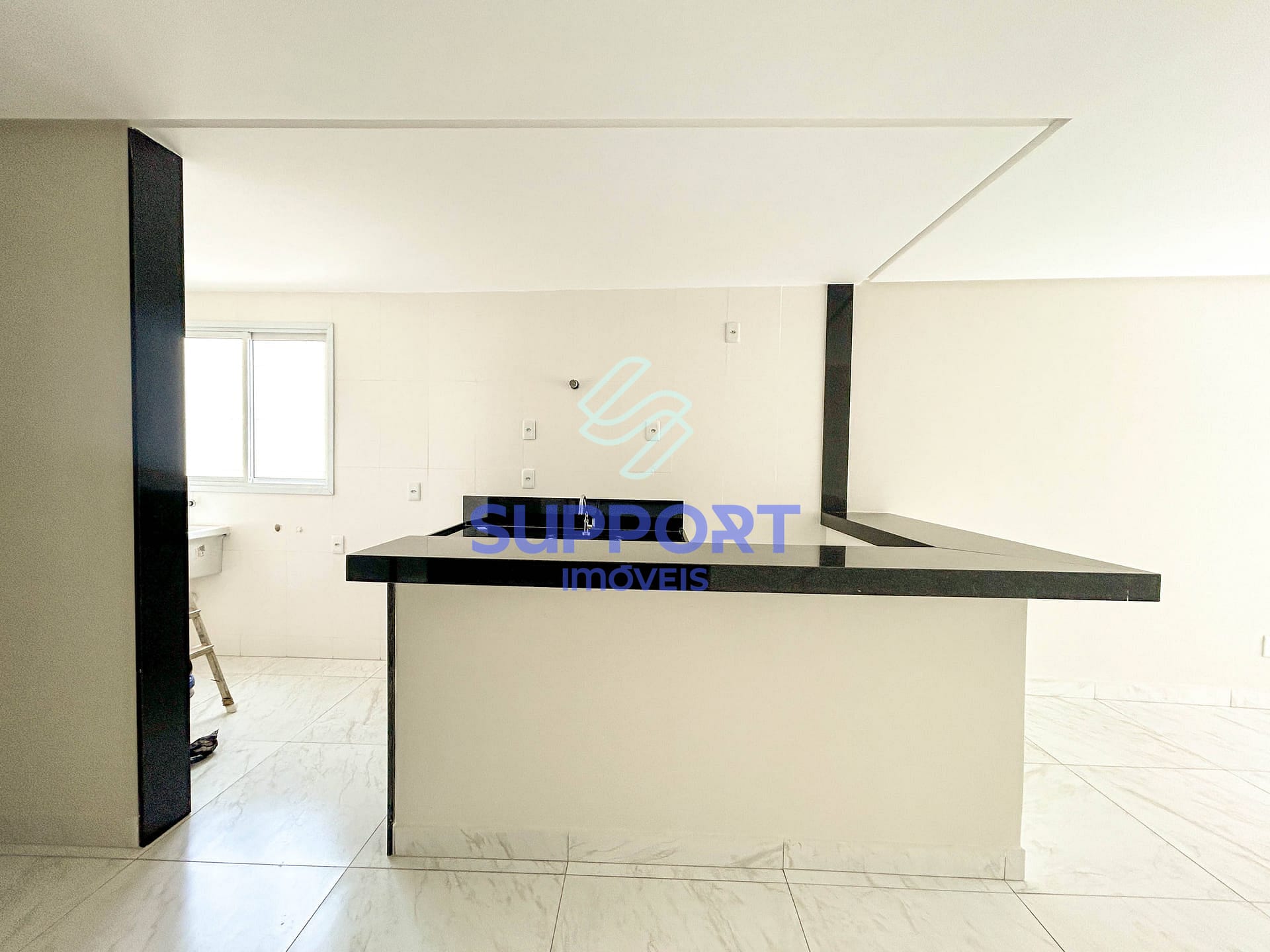 Apartamento à venda com 3 quartos, 94m² - Foto 3