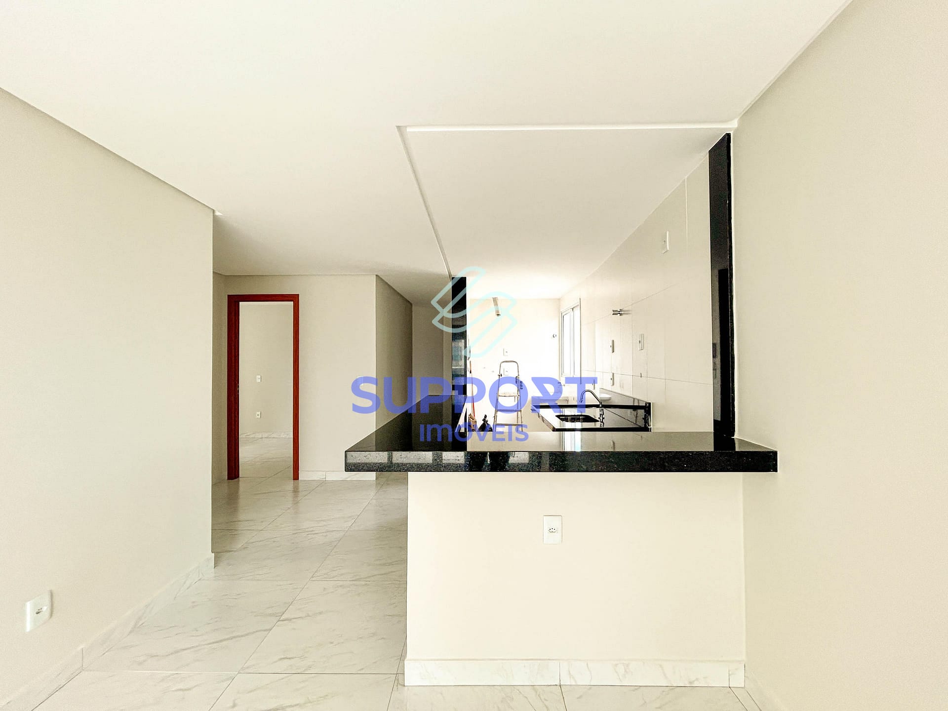 Apartamento à venda com 3 quartos, 94m² - Foto 4