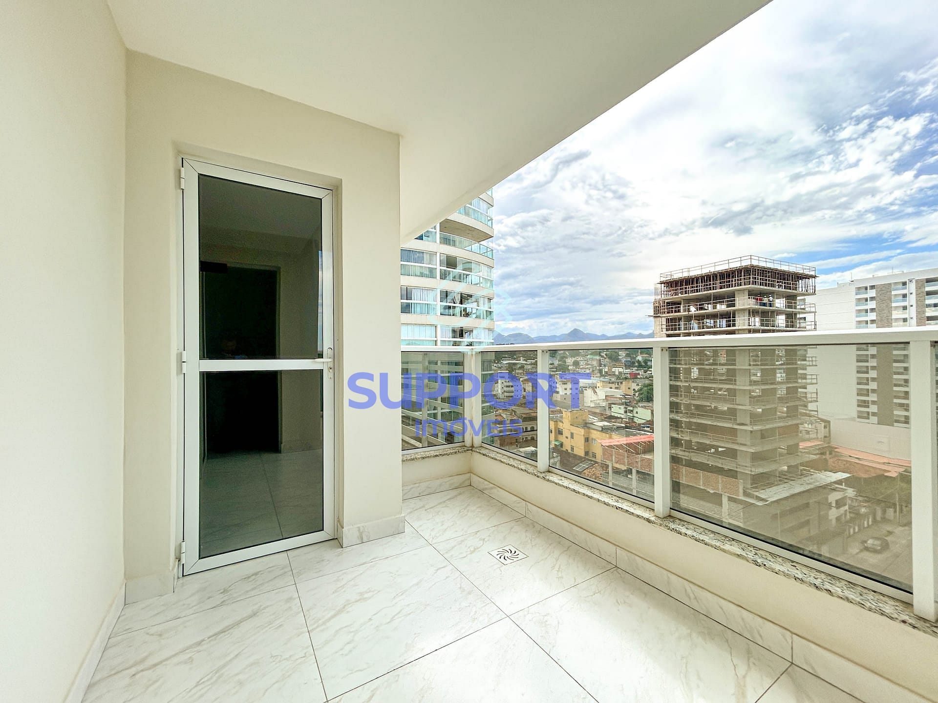 Apartamento à venda com 3 quartos, 94m² - Foto 18