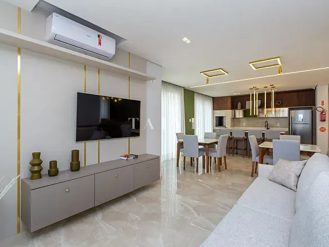 Apartamento com 253m² 4 quartos e 4 banheiros, à venda, no bairro Pioneiros em Balneário Camboriú