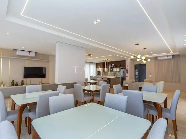 Apartamento com 253m² 4 quartos e 4 banheiros, à venda, no bairro Pioneiros em Balneário Camboriú