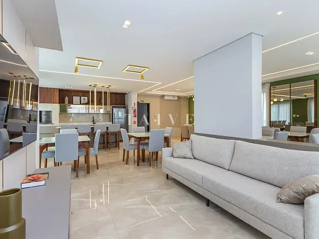 Apartamento com 253m² 4 quartos e 4 banheiros, à venda, no bairro Pioneiros em Balneário Camboriú