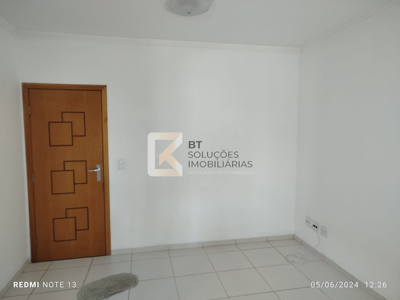 Apartamento à venda com 3 quartos, 74m² - Foto 2