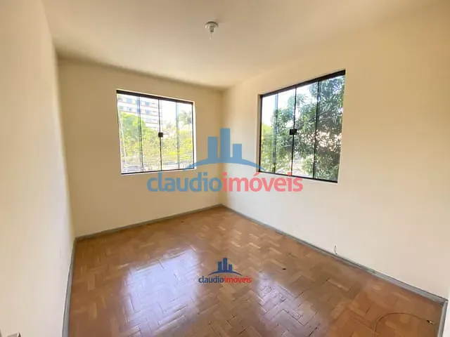 Apartamento 3 quartos e 2 banheiros, para alugar, no bairro Ano Bom em Barra Mansa