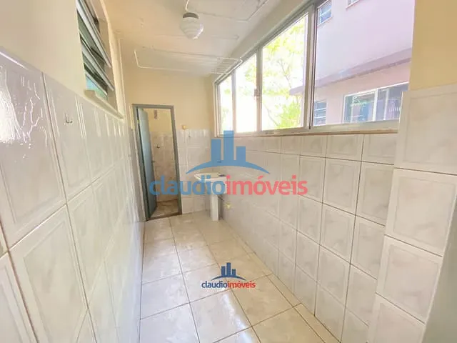 Apartamento 3 quartos e 2 banheiros, para alugar, no bairro Ano Bom em Barra Mansa