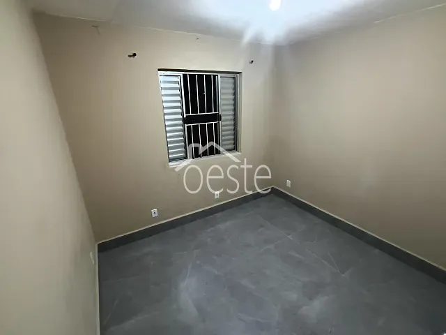 Apartamento 2 quartos e 1 banheiro, para alugar, no bairro Conjunto Habitacional Roberto Romano em Santa Bárbara D'Oeste