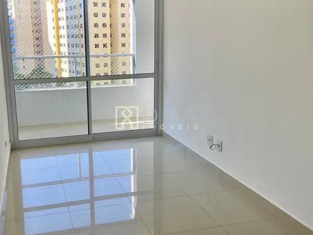 Apartamento 2 quartos e 2 banheiros, para alugar, no bairro Condomínio Royal Park em São José dos Campos