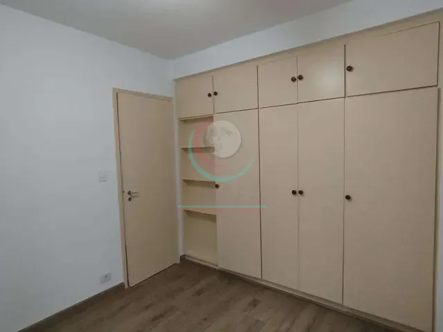 Apartamento 1 quarto e 1 banheiro, para alugar, no bairro Itaim Bibi em São Paulo