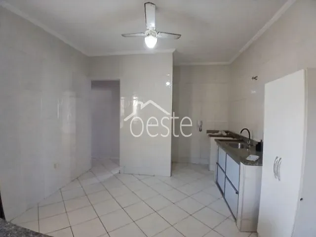 Apartamento com 80m² 2 quartos e 1 banheiro, para alugar, no bairro Centro em Santa Bárbara D'Oeste