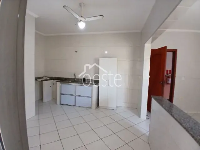 Apartamento com 80m² 2 quartos e 1 banheiro, para alugar, no bairro Centro em Santa Bárbara D'Oeste