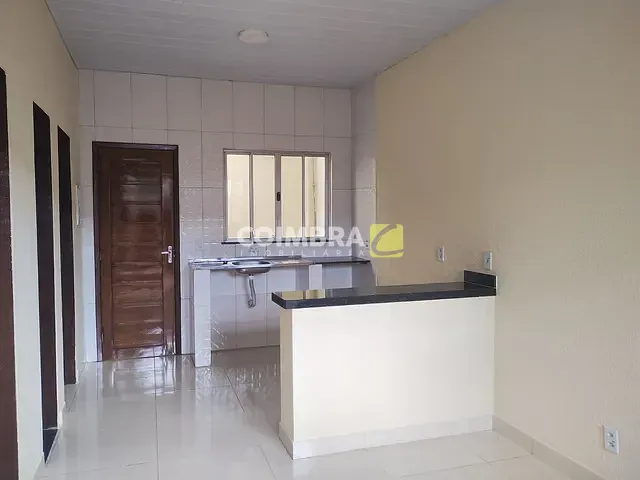 Casa com 47m² 2 quartos e 1 banheiro, para alugar, no bairro Caranazal em Santarém