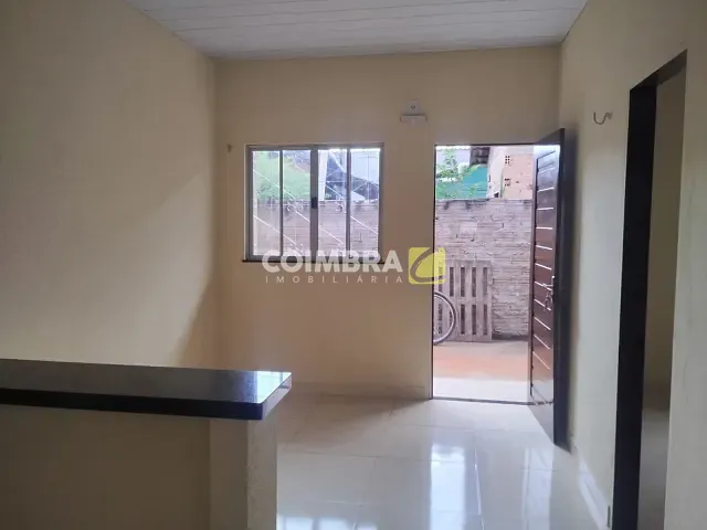 Casa com 47m² 2 quartos e 1 banheiro, para alugar, no bairro Caranazal em Santarém