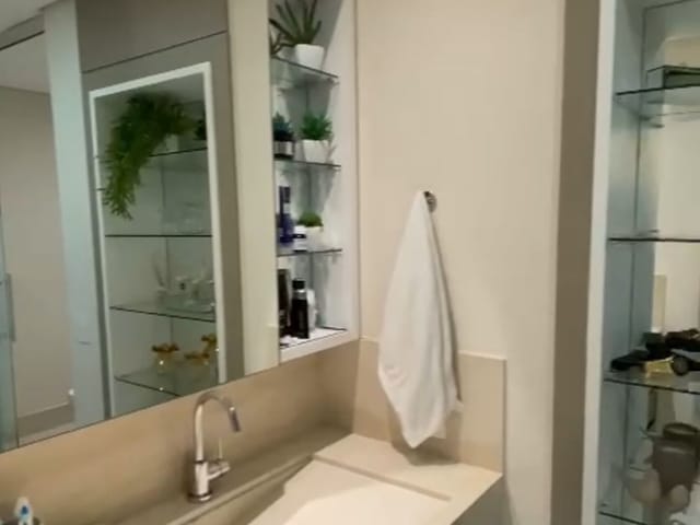 Apartamento com 387m² 3 quartos e 5 banheiros, à venda, no bairro Gleba Fazenda Palhano em Londrina