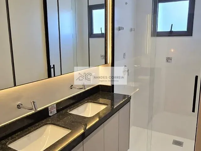 Apartamento 2 quartos e 2 banheiros, à venda, no bairro Centro em Londrina