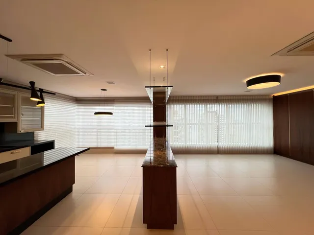 Apartamento com 342m² 2 quartos e 5 banheiros, à venda, no bairro Gleba Palhano em Londrina