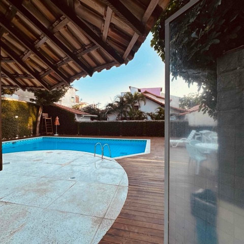 Apartamento 4 quartos e 3 banheiros, à venda, no bairro Vila Nova em Cabo Frio