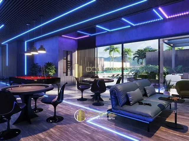 Apartamento com 250m² 4 quartos e 5 banheiros, à venda, no bairro Meia Praia em Itapema