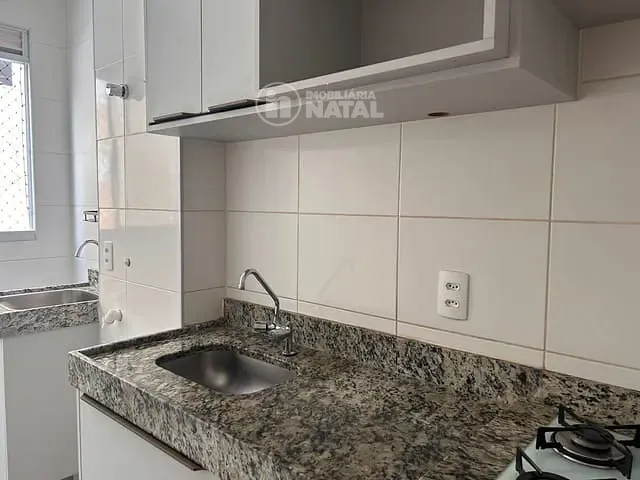 Apartamento 2 quartos e 1 banheiro, para alugar, no bairro Gleba Fazenda Palhano em Londrina