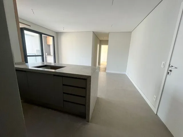 Apartamento com 10m² 2 quartos e 2 banheiros, à venda, no bairro Gleba Palhano em Londrina