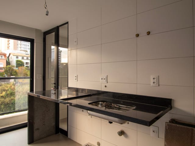 Apartamento 3 quartos e 2 banheiros, à venda, no bairro Santa Helena em Juiz de Fora