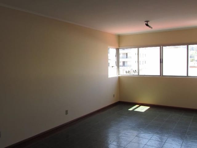 Foto do Apartamento - Apartamento à venda 3 Quartos, 1 Suite, 1 Vaga, 130M², Centro, Itajubá - MG | Ed.Dona Tuza | MOHALLEM e LOPES CORRETAGEM E ADMINISTRACAO DE IMOVEIS LTDA