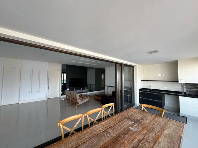 Apartamento com 264m² 3 quartos e 5 banheiros, à venda, no bairro Gleba Palhano em Londrina