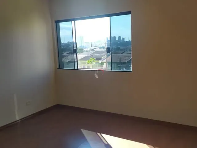 Apartamento com 89m² 3 quartos e 1 banheiro, à venda, no bairro Parque Jamaica em Londrina