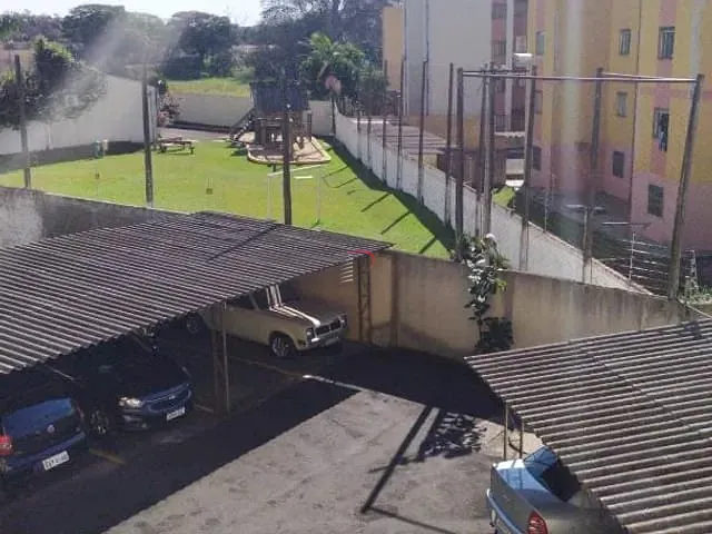 Apartamento com 89m² 3 quartos e 1 banheiro, à venda, no bairro Parque Jamaica em Londrina