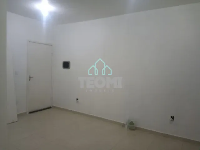 Apartamento 2 quartos e 1 banheiro, à venda, no bairro Vila Areao em Taubaté