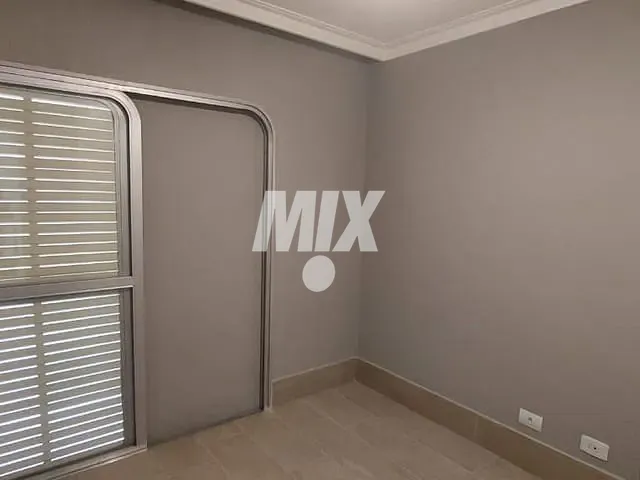 Apartamento 1 quarto e 1 banheiro, para alugar, no bairro Moema em São Paulo