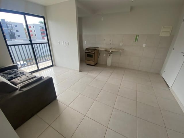 Apartamento 3 quartos e 1 banheiro, à venda ou para alugar, no bairro Centro em Cambé